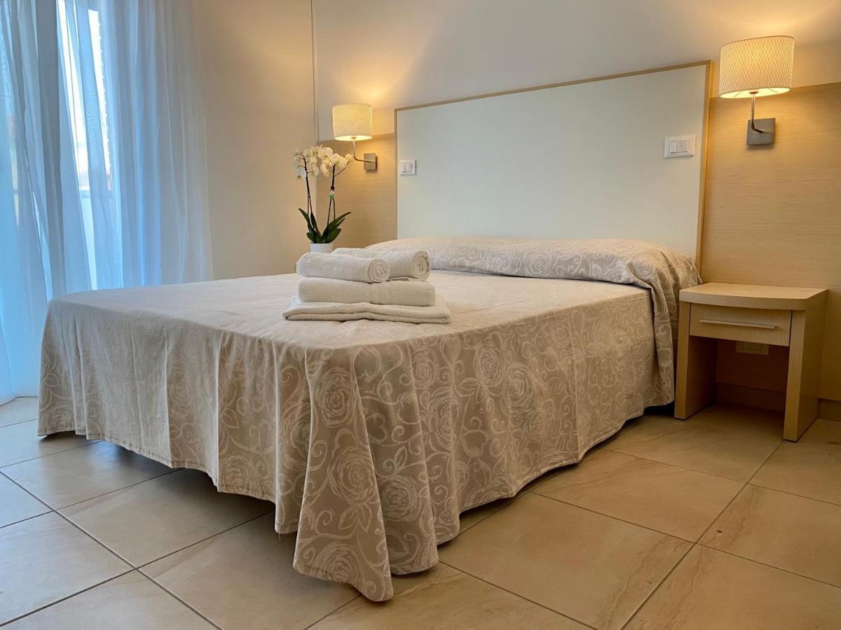 Hotel Palladio B&B Cervia Eksteriør billede