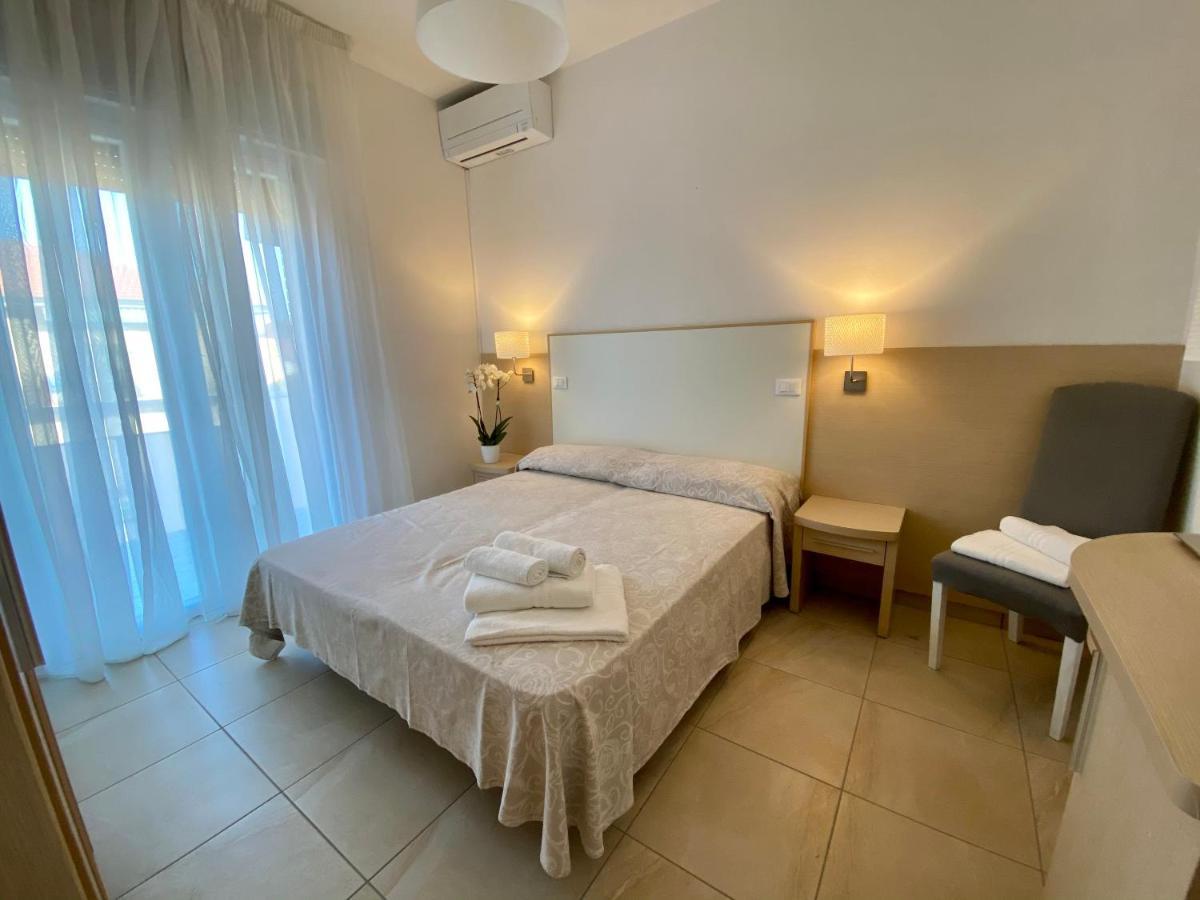 Hotel Palladio B&B Cervia Eksteriør billede